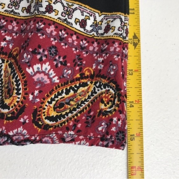 Abercrombie & Fitch Boho Split V Neck Black Red Paisley Border Print Blouse Med - Picture 8 of 11